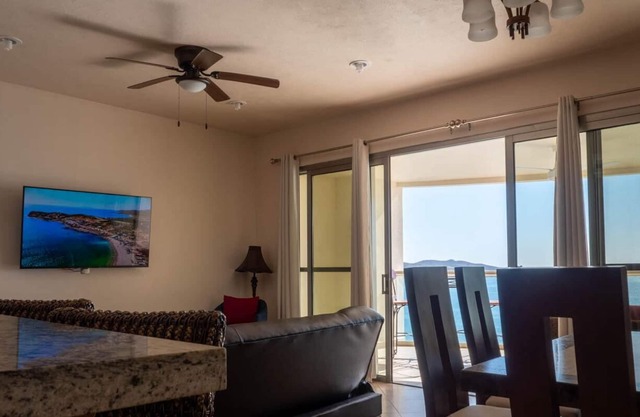 Mexico Vacation Condo w Resort Luxuries - Playa Blanca by Redawning