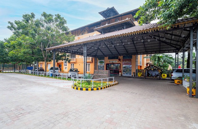 MGM Vailankanni Residency
