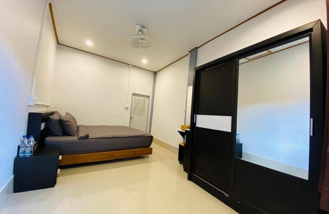 MI WO guest house