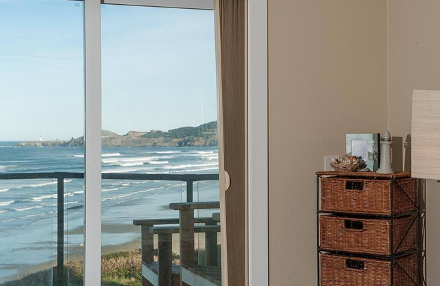 Michael's Beach Place @ Shoreline Ridge