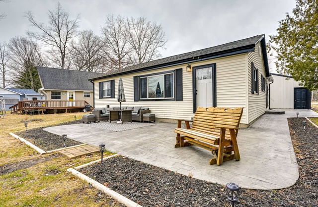 Michigan Vacation Rental - 9 Mi to Snow Snake!