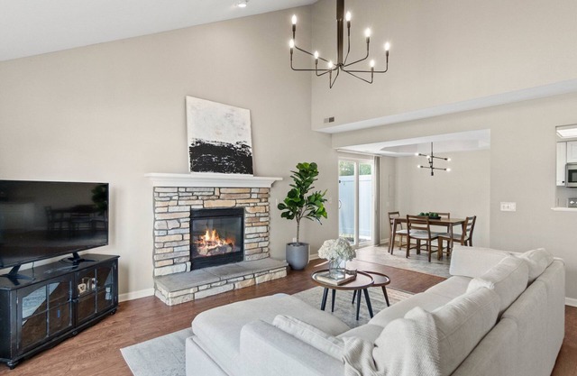 Mid-Century Modern Villa near Dupont and Parkview Hospital