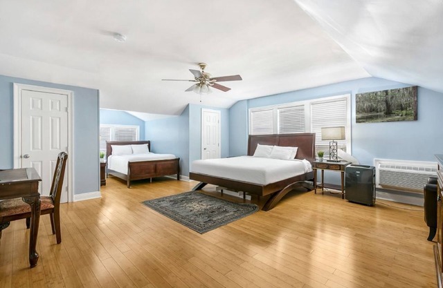 Mid-City Canal Studio | NOLA Hotspot