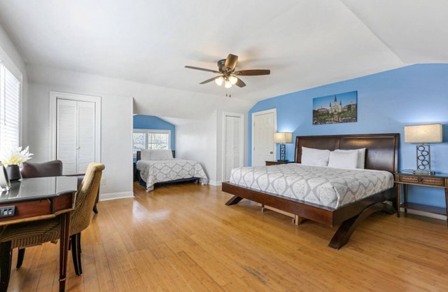 Mid-City Studio | Near Jazz & Festivals
