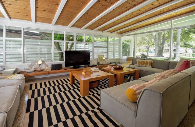 Midcentury Modern 3 BR - Piscina en Sarasota, cerca de las playas.