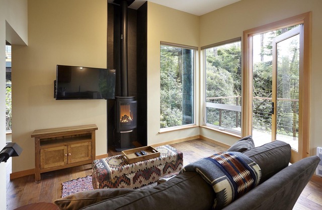 Middle Beach Lodge