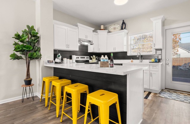 Midnight Moon Townhome - Near Casinos & Golf - Sleeps 8