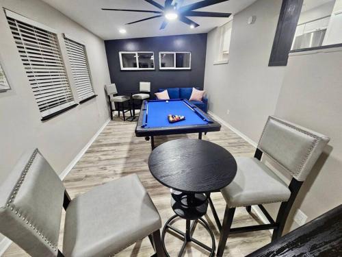 Midtown Marvel Reinvented with Contemporary Charm