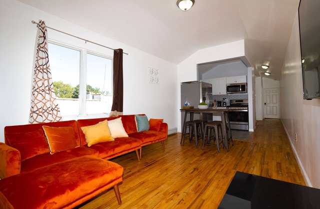 Midtown ·Stylish & Spacious 2 Bedrooms Duplex in Brooklyn, NY