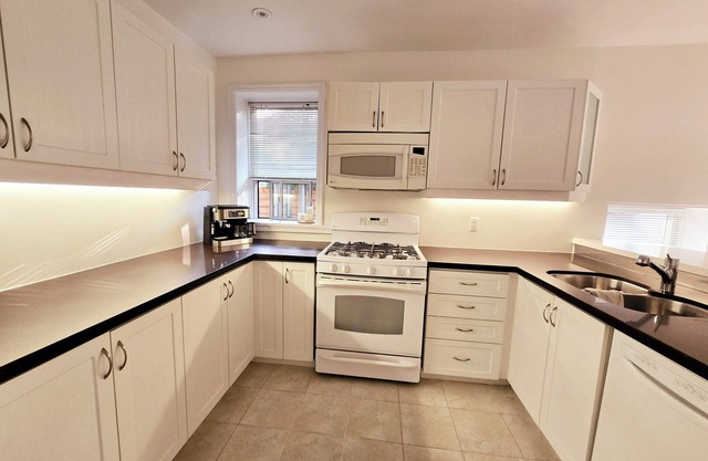 Midtown Toronto Apartment