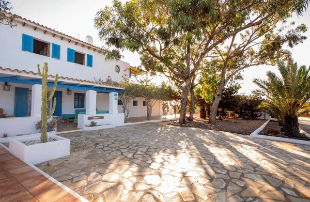 Casa Migjorn10pax.5habitaciones+5baños.Vistas al mar.800metros playa de Migjorn.