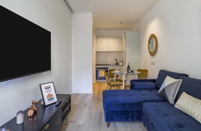 Milan Chic Luxury Apartments-hosted by Sweetstay