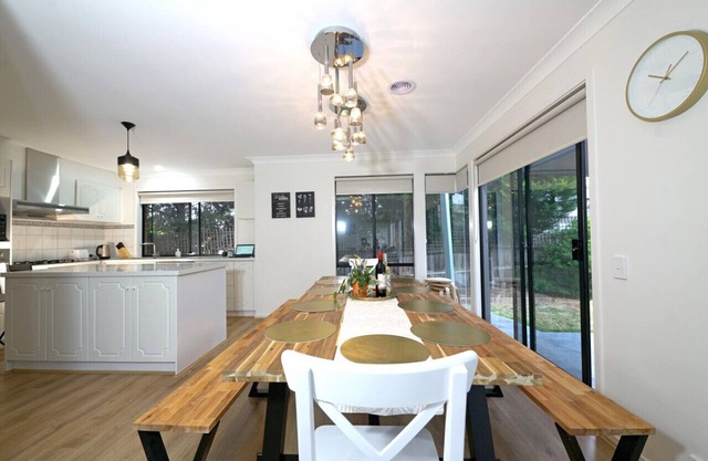 3 Cananga Ct Mill Park 6-BRM Spacious double story House