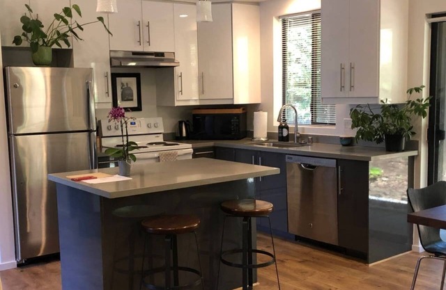 Mill Valley / Muir Casa Modern 1 Br Casa en el Monte Tam Muir Woods