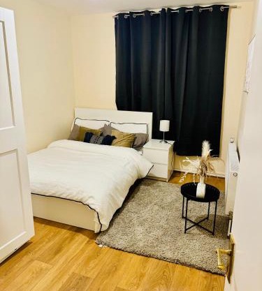 Millharbour Apartment