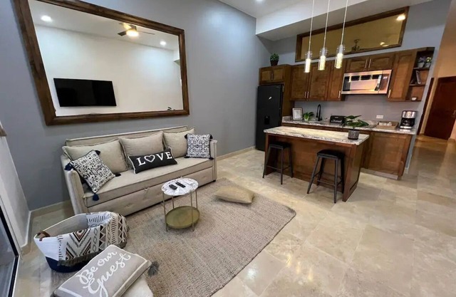 Million dollar view! Luxury 1Bdr
