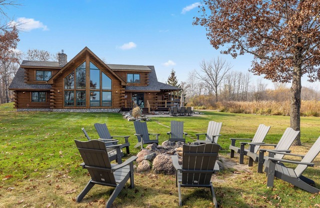 MillMann's Lodge on Dam Lake SaunaPontoonSwim GAME ROOM