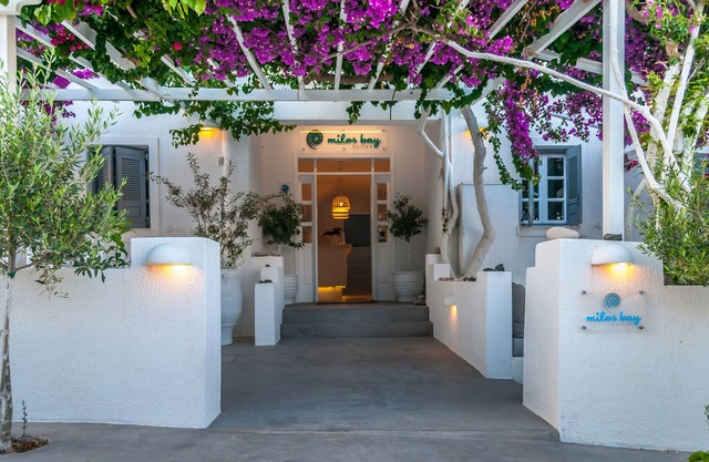 Milos Bay Suites