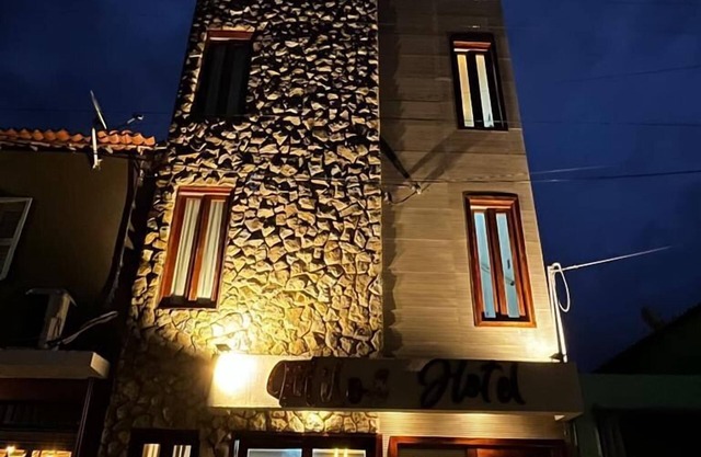 milos hotel icarai