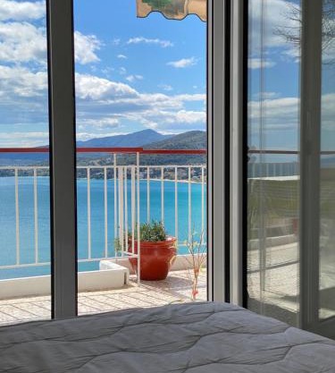 Mimoza's Sea View Apartment