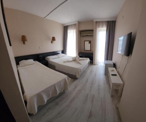 Minay Hotel
