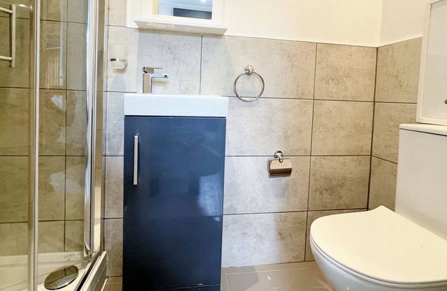 Minet Gardens Modern Central - Suite 5