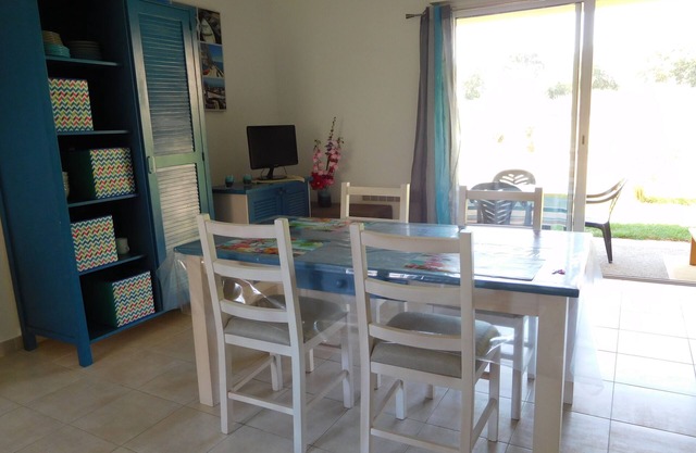 Mini villa para 6 personas en residencia de 3 *
