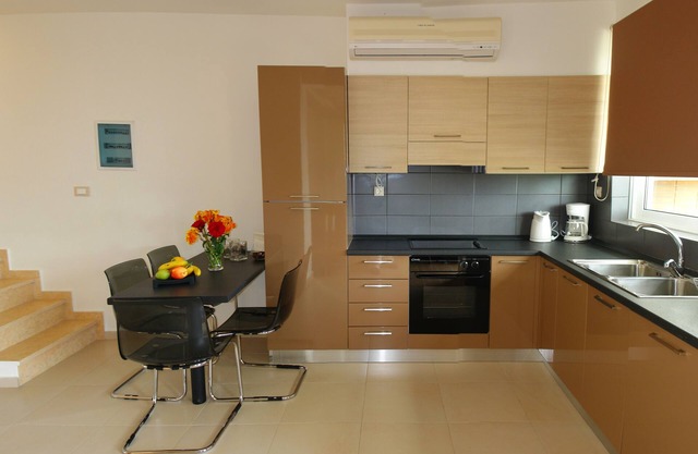 Minimal architecture villa 2 minutes walking from the beach