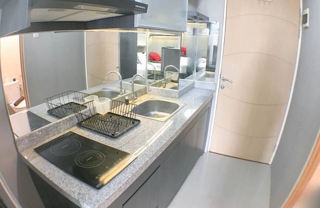 Minimalist And Cozy Studio Bale Hinggil Apartment