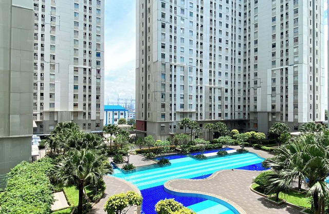 Minimalist Studio (No Kitchen) At Green Bay Pluit Apartment