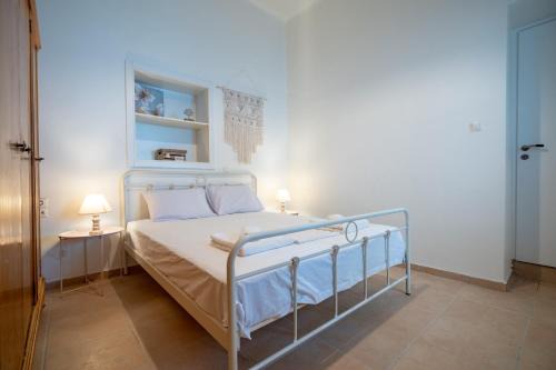 Minka Hideaway 2