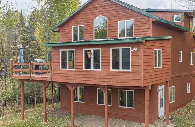 Minnesota lakefront home/cabin near Tower and Ely, close to Bear Head State Park