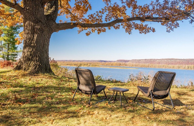 MINNeSTAY* The Lakeview | Modern