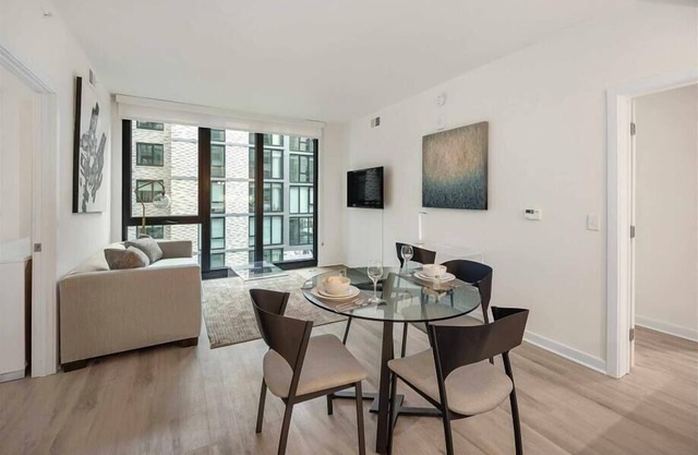 Mins from Metro Red Line | Desk + Unlimited Wi-Fi |Noma