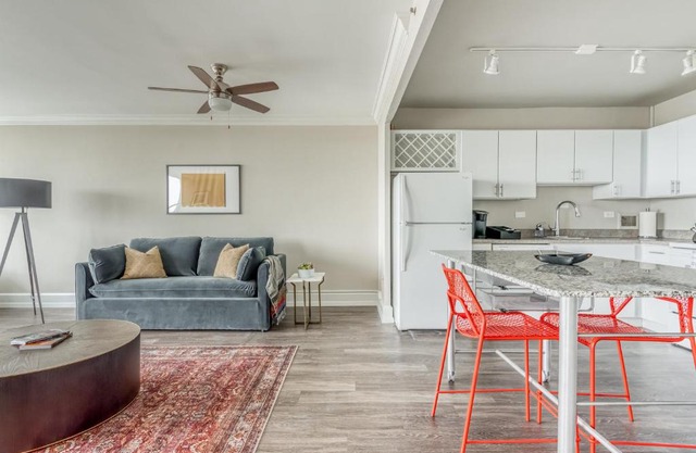 Mint House at 800 Tower - Louisville