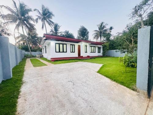 Minthula Villa