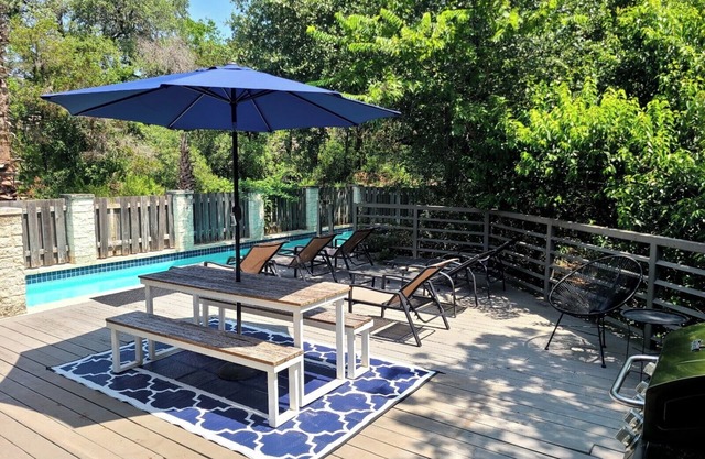 Elegancia moderna: ¡a 2 minutos del parque Zilker!