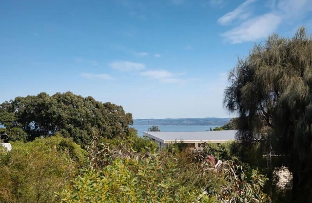Miramar Hideaway Water views walk to beach