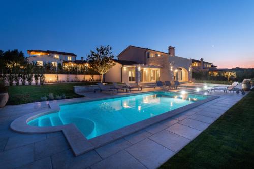 Mirana Luxury Villas