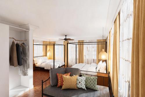 MiraNamin Nest GUMAMELA Suite in Unique Historic Home with View, Pet Friendly with a Fee