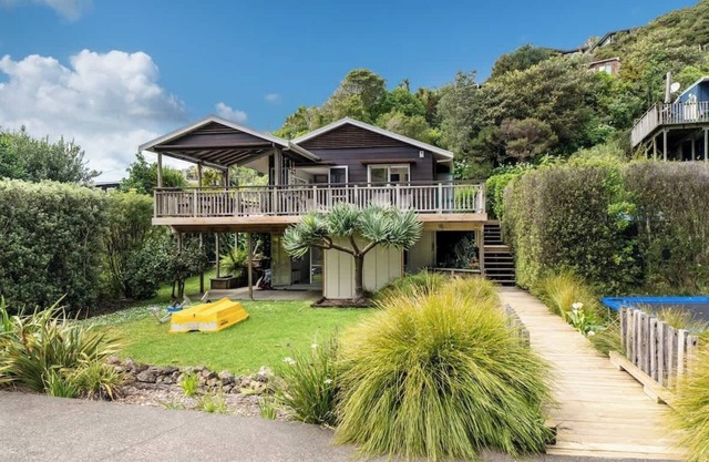 Miro Magic - Stay Waiheke