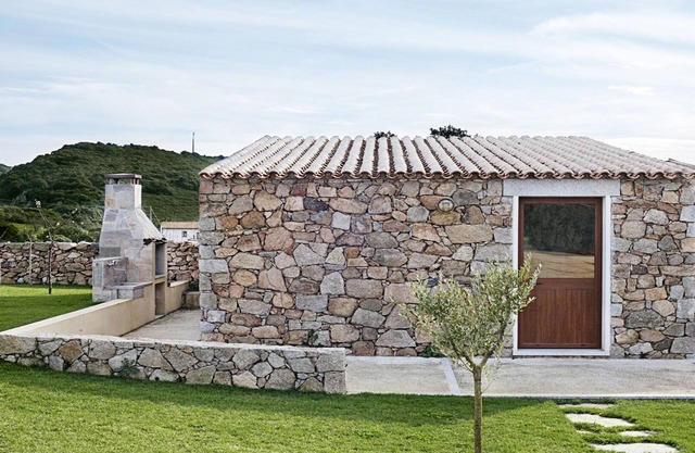 Casa "Mirto" en estilo Stazzu Gallurese en el campo a solo 3.5 km del mar