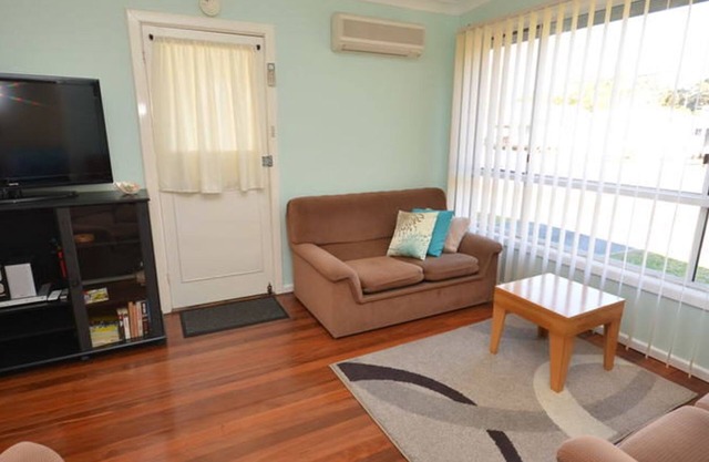 MISBEHAVEN - North Haven, NSW