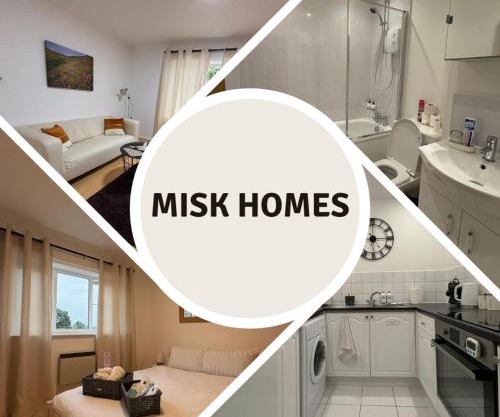 Misk Homes #3 Near Heathrow Airport, shops & Brunel University - Free Parking