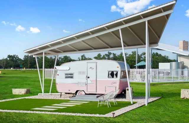 Miss Lottie - Glamping, Pool & Fireplace