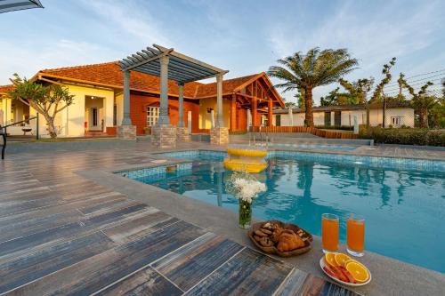 Misty Barn - "Your Poolside Escape Awaits"