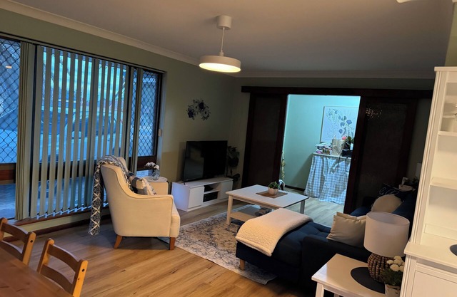 Mitchell’s Haven - Home away from home! nFamily/Group and fur babies welcome!