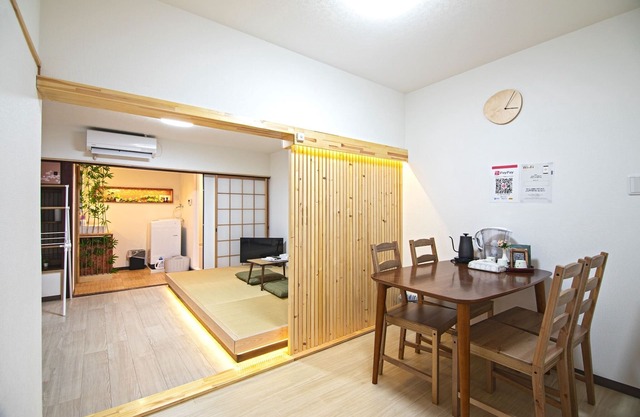 Nishikujo Guesthouse 5 Minutes to USJ Sleeps 6 - Yonemi and Rokuroho / Osaka Ōsaka