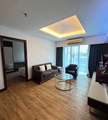 MJ Rich Hauzz Suites