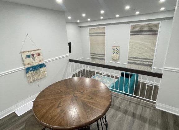 Mo's Place